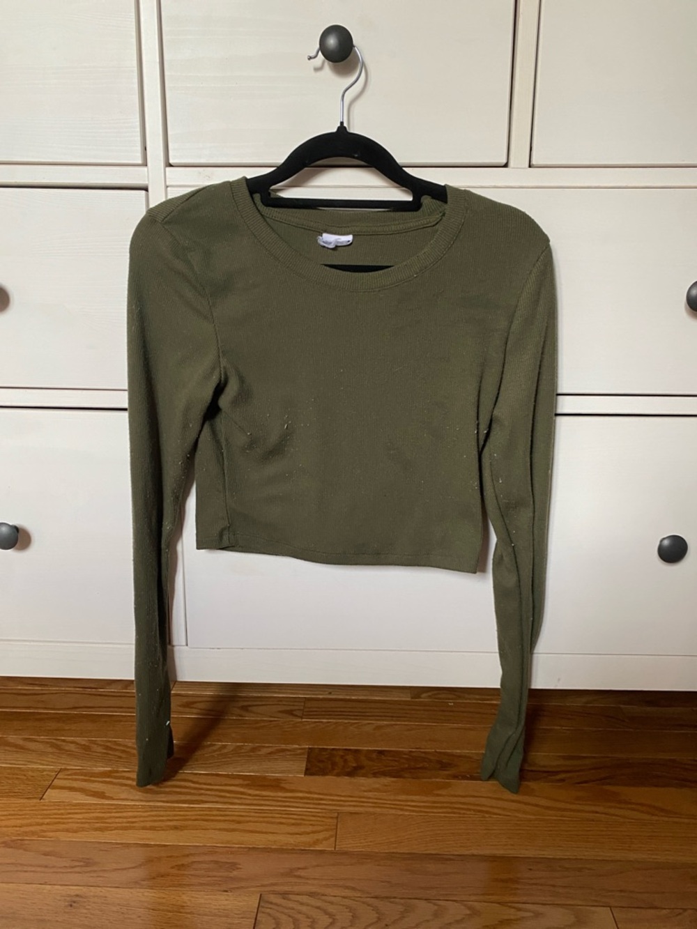 Olive Green Long-Sleeve Cropped Top
